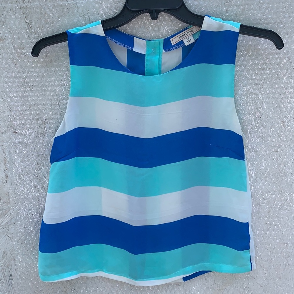 Adam Levine sleeveless shirt. Light and pretty.